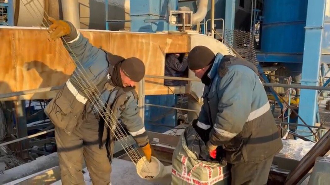 Монтаж каркаса в фильтровальный рукав Экогард.